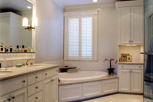 Spruce Street bath
