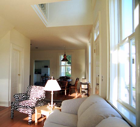 Tomales interior